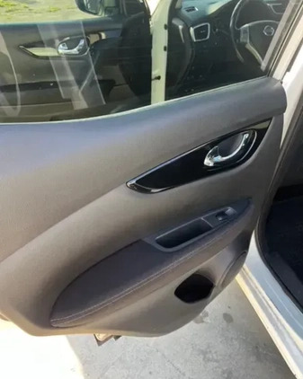 Nissan Qashqai cena 50700 przebieg: 210000, rok produkcji 2015 z Tychy małe 497